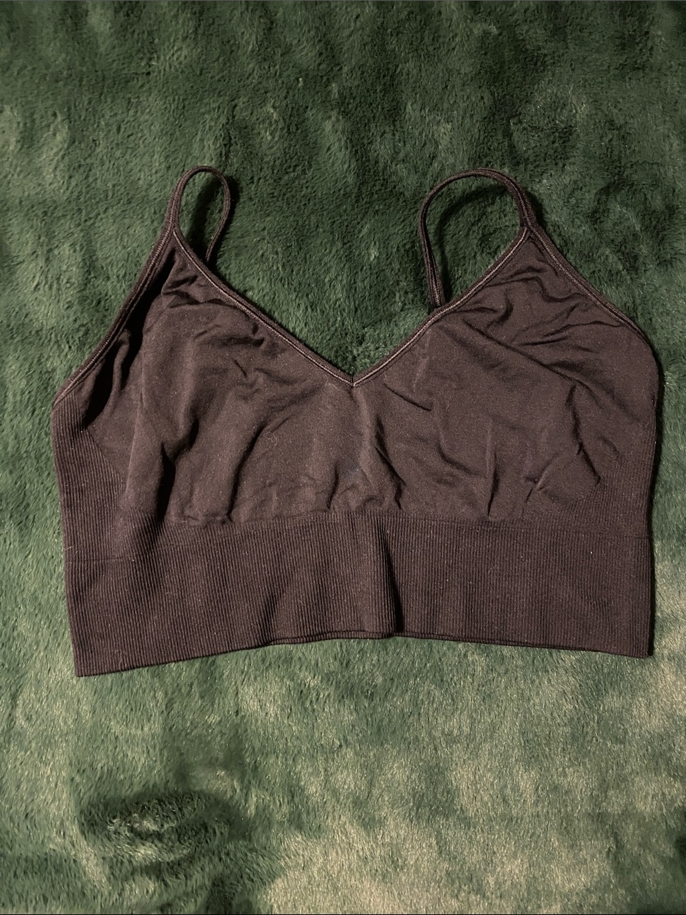 GAP Seamless V-Neck Bralette - Black